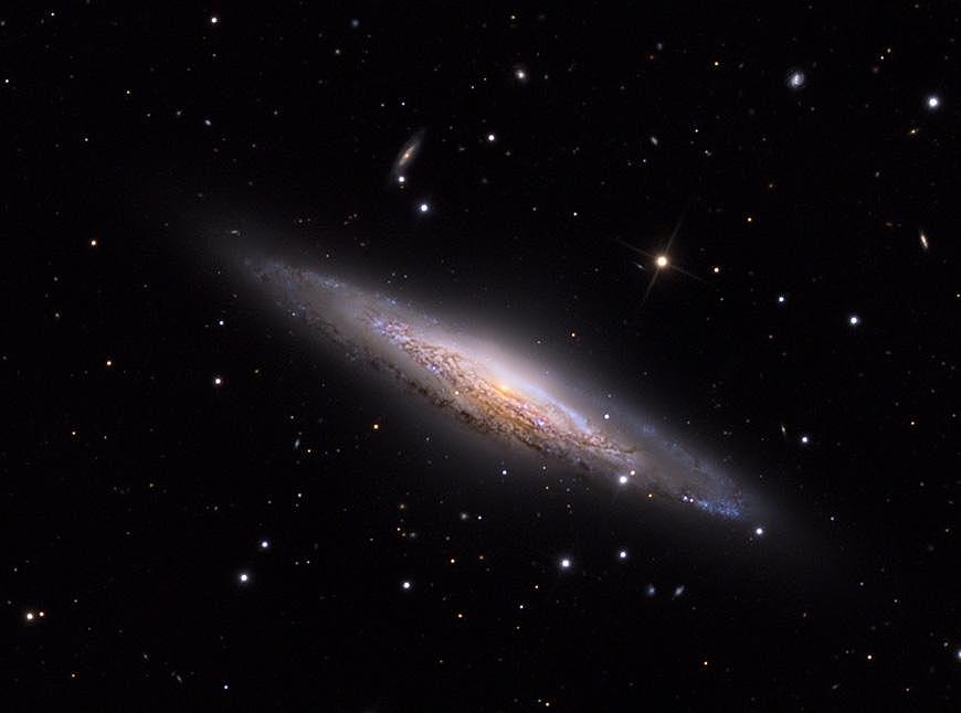 Die UFO Galaxy, NGC2683.