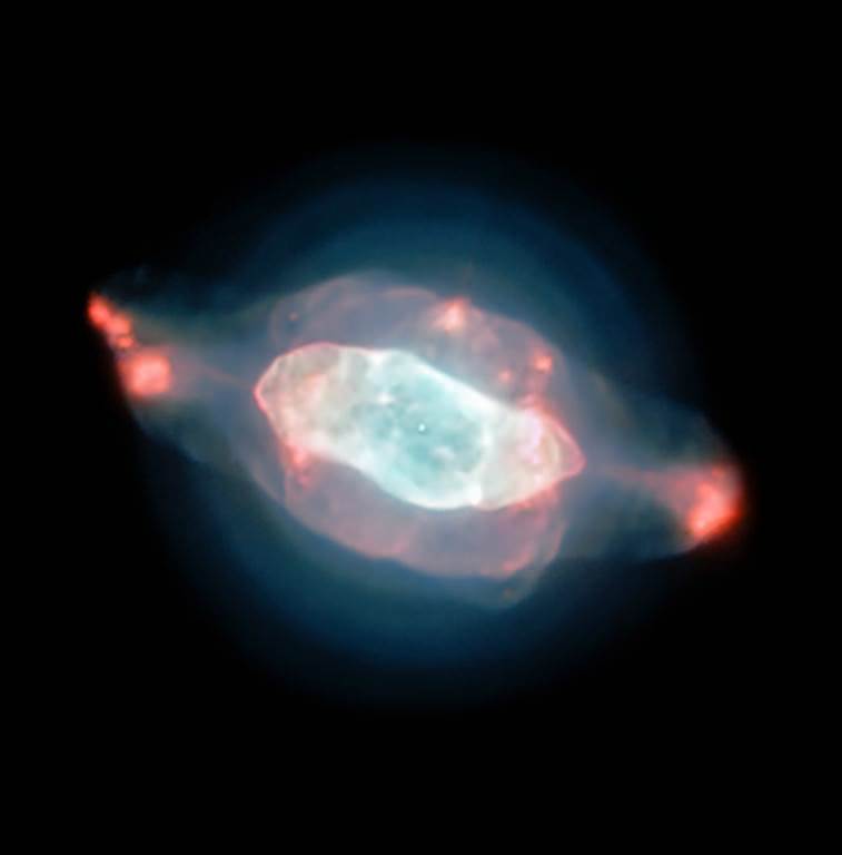 Der Saturn-Nebel - HST image.  Public Domain.