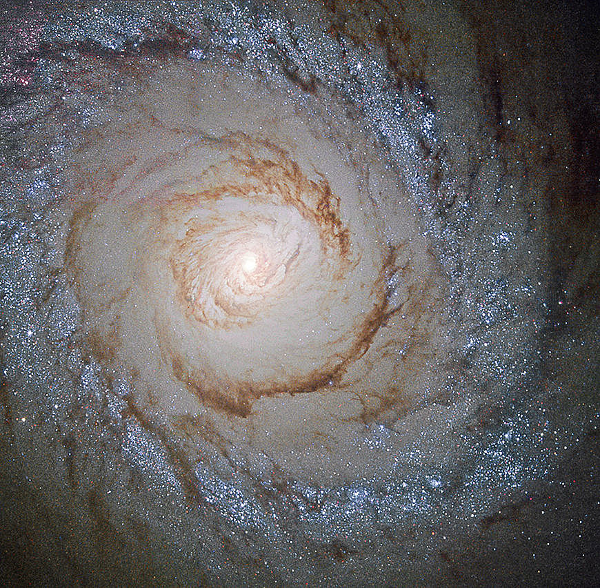Der wundervolle Kern von M94